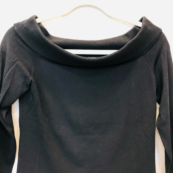 Elie Tahari off shoulder top - Picture 3 of 3